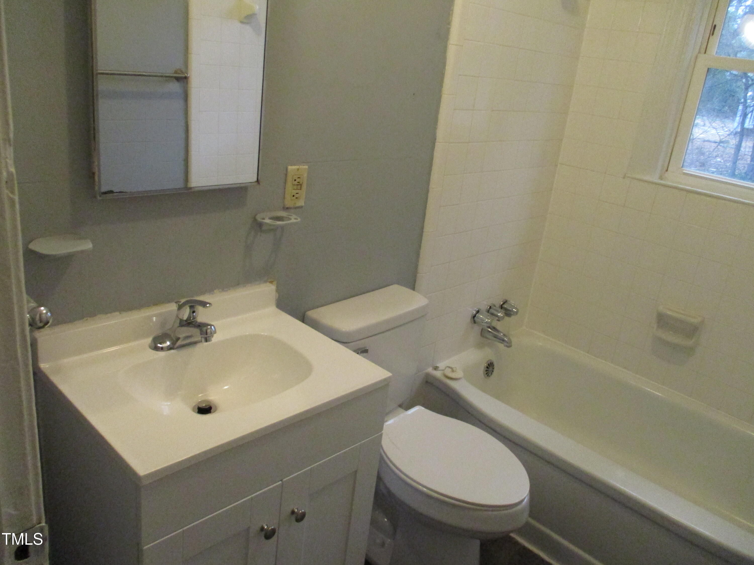 307 Angier Avenue Raleigh, NC 27610 - Photo 7 of 9 IMG_1374