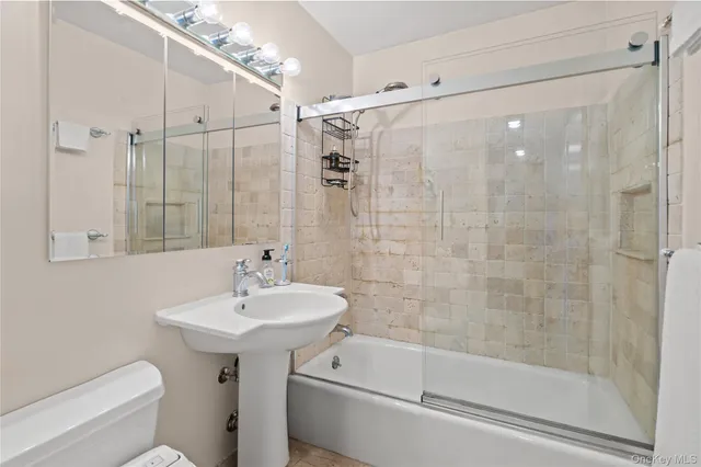 $320,000 | 118-18 Union Turnpike, Unit 19G | Kew Gardens