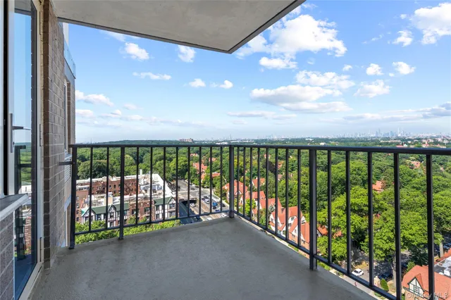 $320,000 | 118-18 Union Turnpike, Unit 19G | Kew Gardens