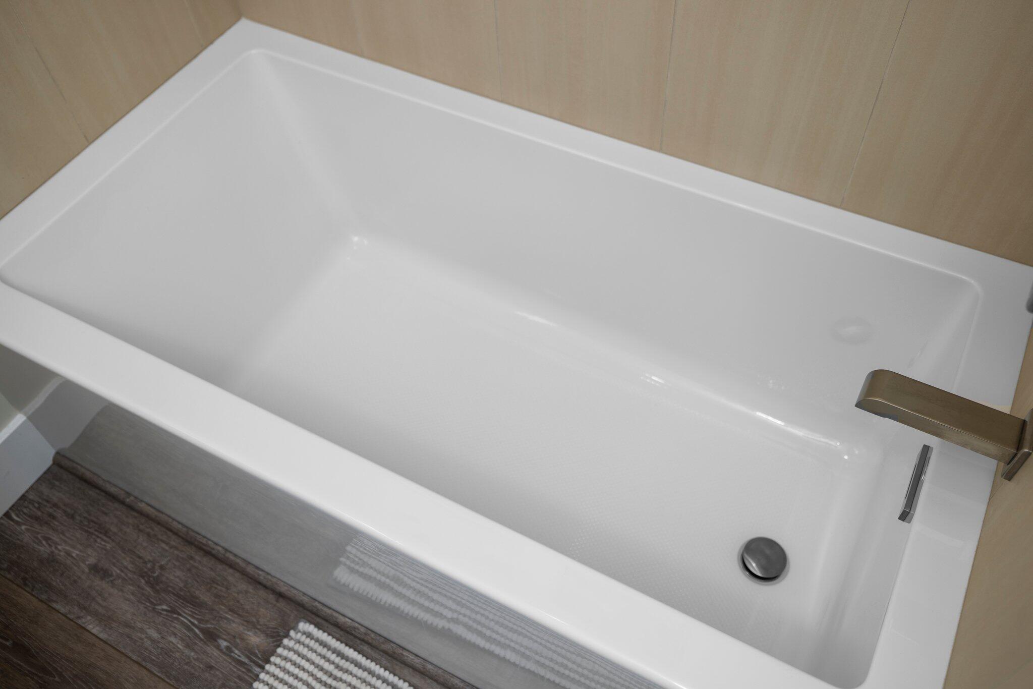 15241 Maxey Road Arcadia, MI 49613 - Photo 35 of 81 Tub for soaking in private bath