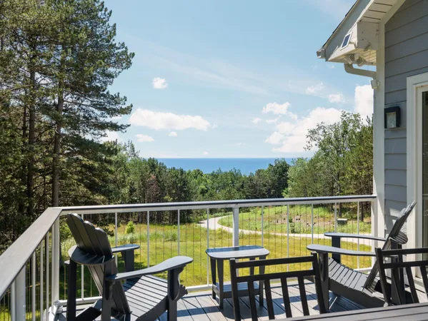 $799,999 | 15241 Maxey Road, Arcadia, MI 49613