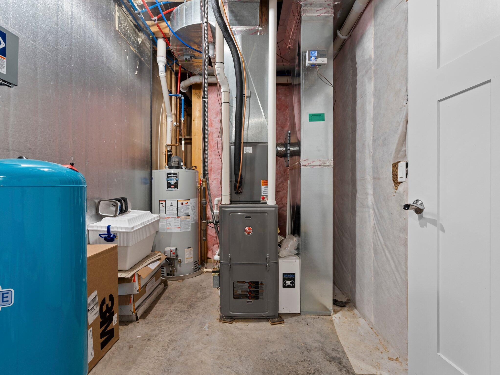 15241 Maxey Road Arcadia, MI 49613 - Photo 63 of 80 Mechanical room