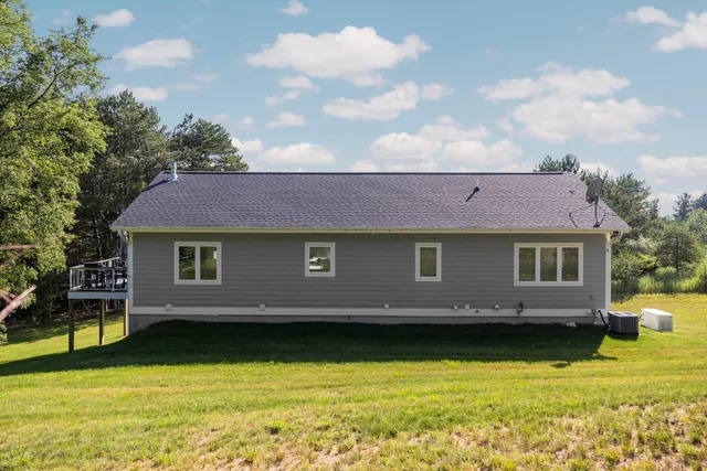 $799,999 | 15241 Maxey Road, Arcadia, MI 49613