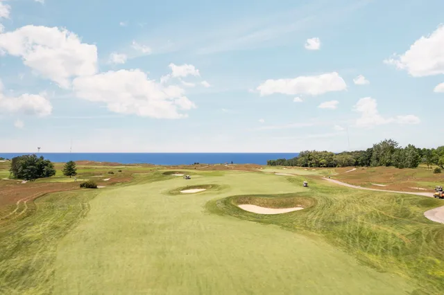 $799,999 | 15241 Maxey Road, Arcadia, MI 49613