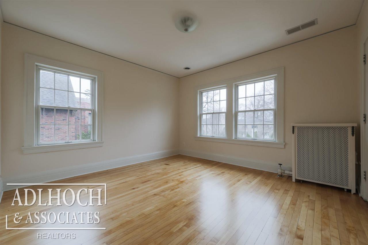 1014 Yorkshire Road Grosse Pointe Park, MI 48230 - Photo 33 of 52