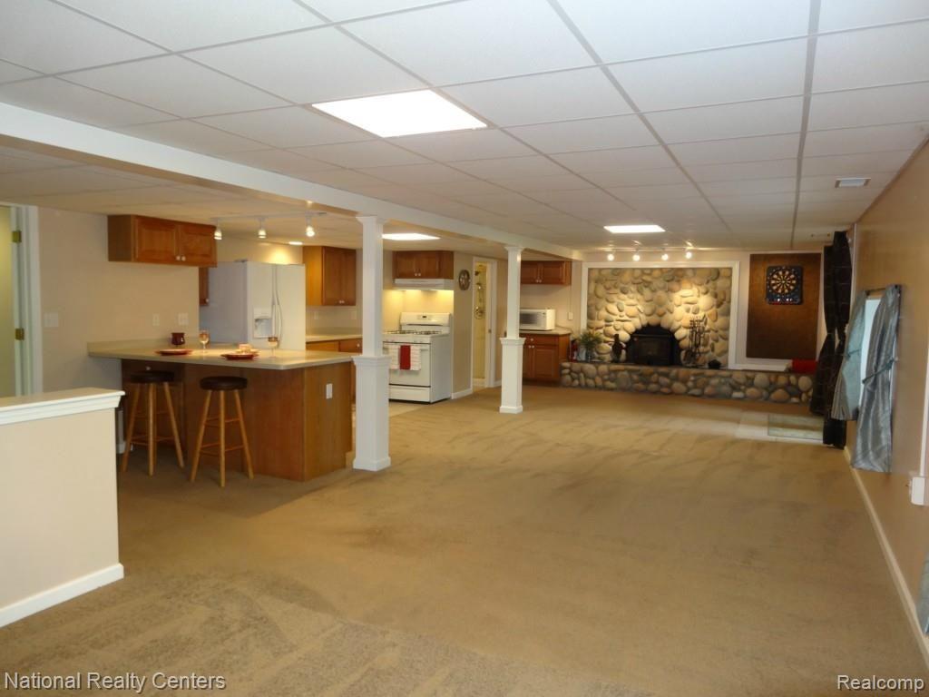 4095 Pardee Lake Road Howell, MI 48843 - Photo 20 of 57 DSC04135.jpg