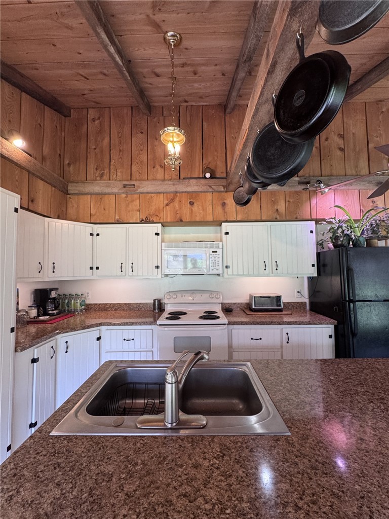 987 Bloomster Hollow Road Smethport, PA 16749 - Photo 6 of 49