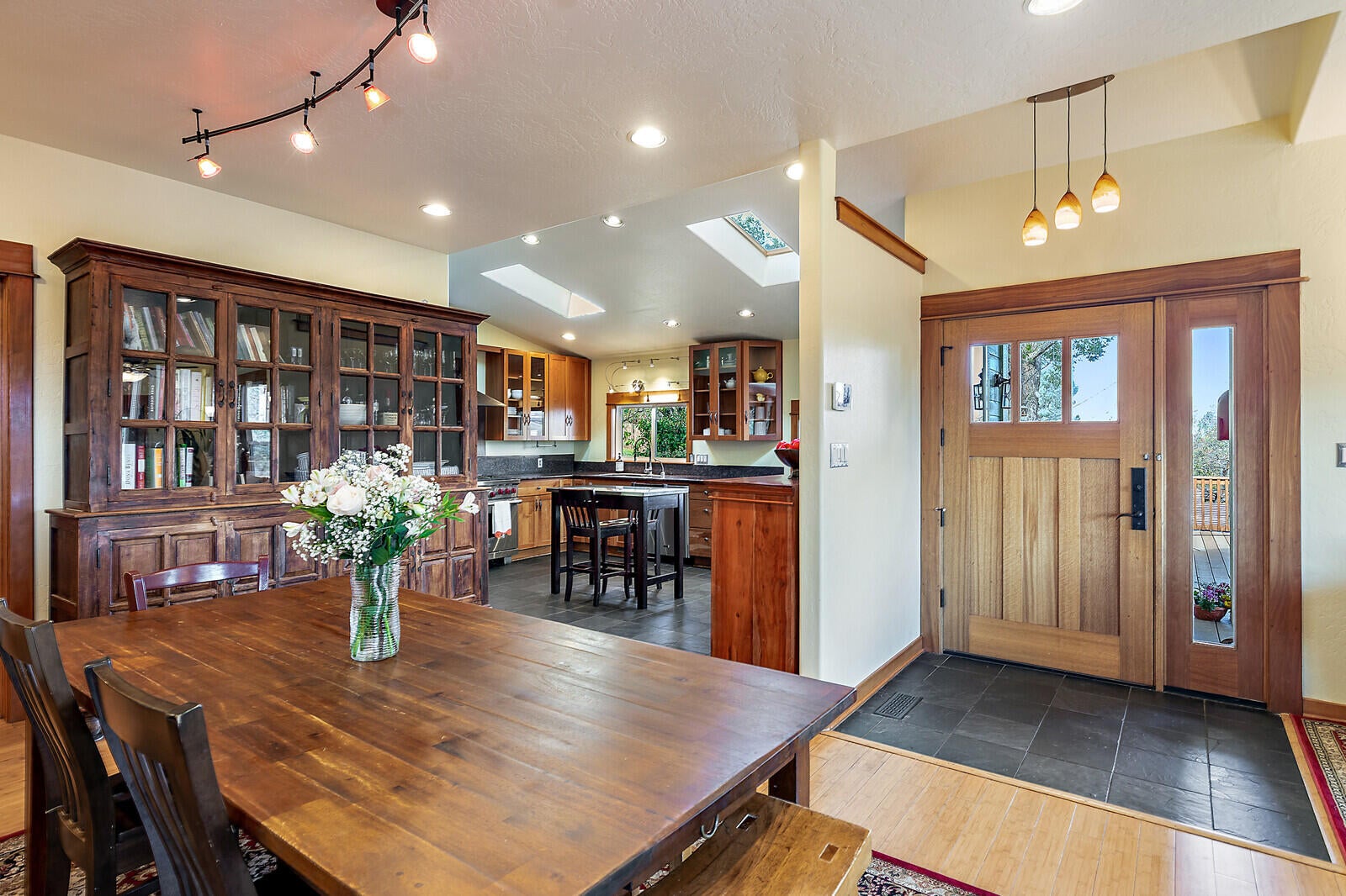1764 Ashland Mine Road Ashland, OR 97520 - Photo 5 of 95 30_AMR_30_mls