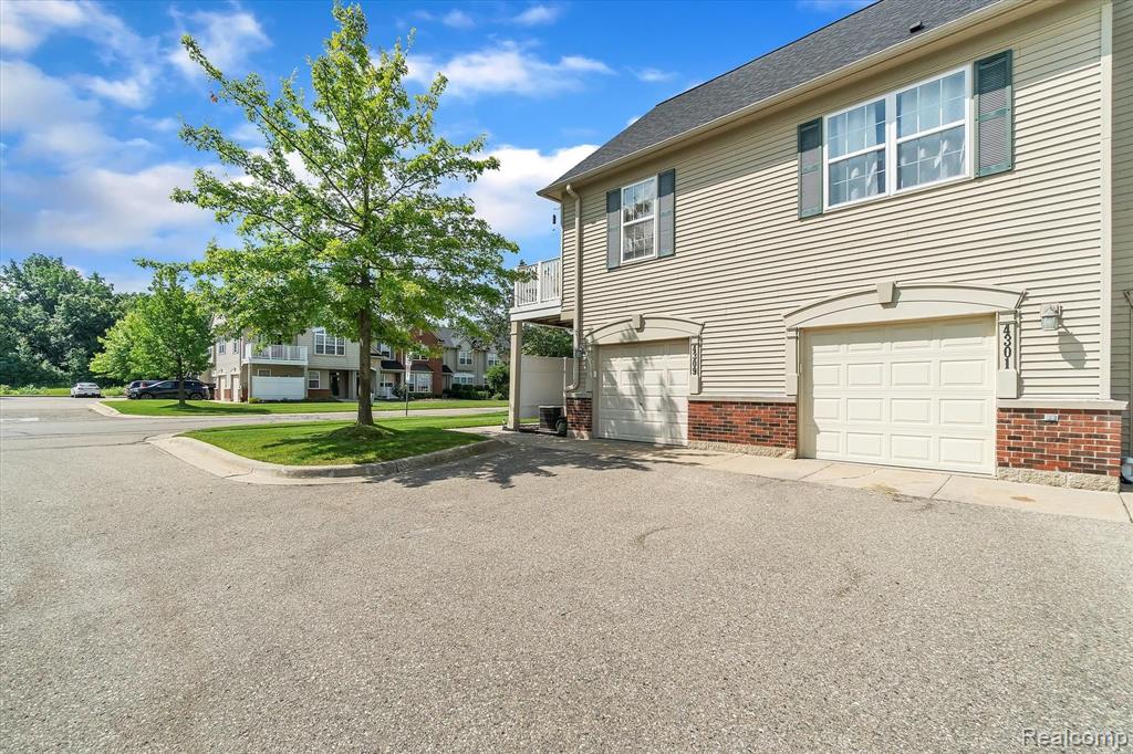 4309 Hampton Ridge Boulevard Howell, MI 48843 - Photo 36 of 38 Gallery Image 36