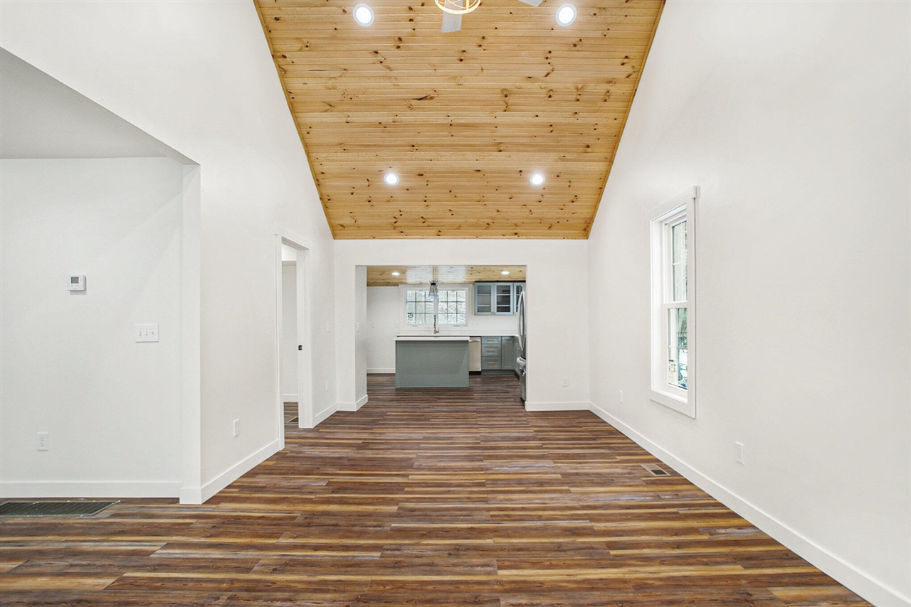 786 West Colon Road Bronson, MI 49028 - Photo 4 of 29