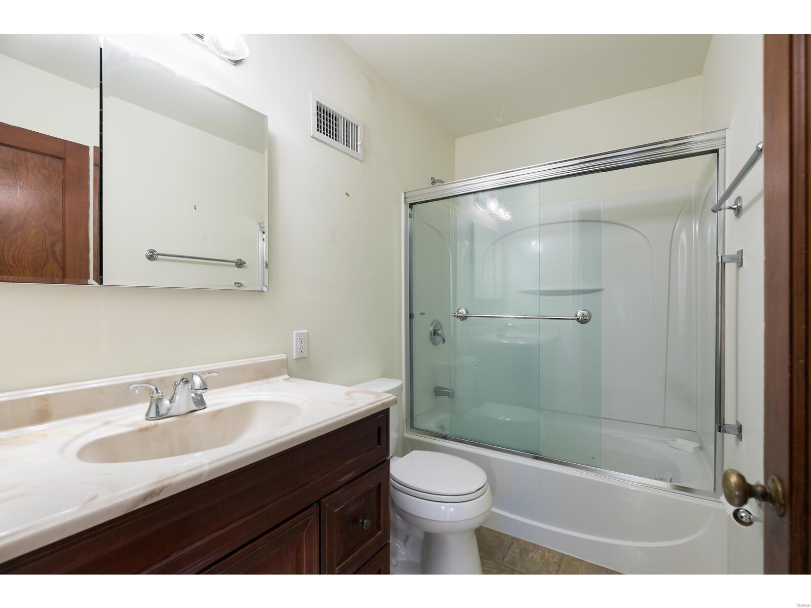4300 Ashby Road St. Ann, MO 63074 - Photo 14 of 19 Gallery Image 14