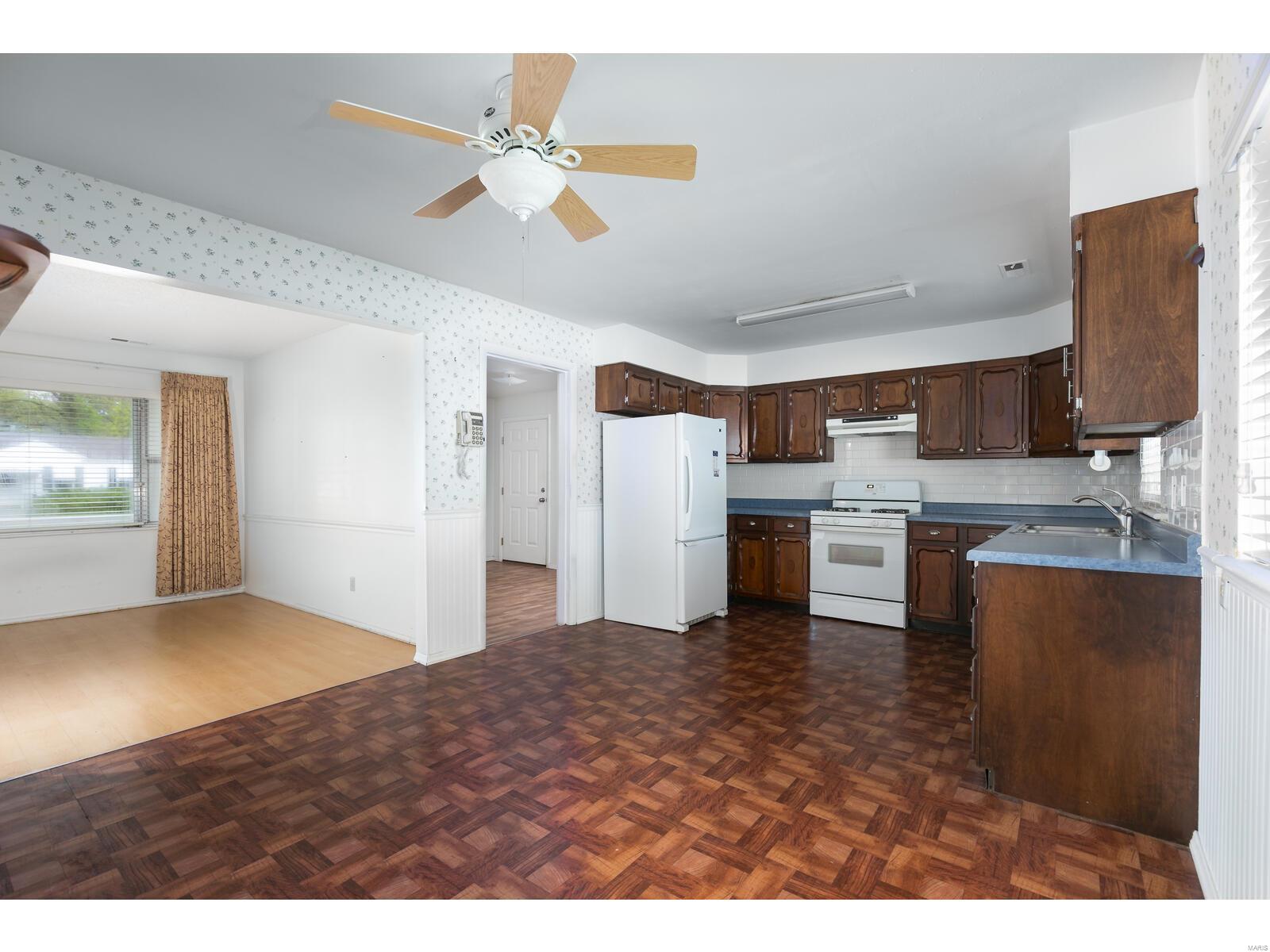 4300 Ashby Road St. Ann, MO 63074 - Photo 6 of 19 Gallery Image 6