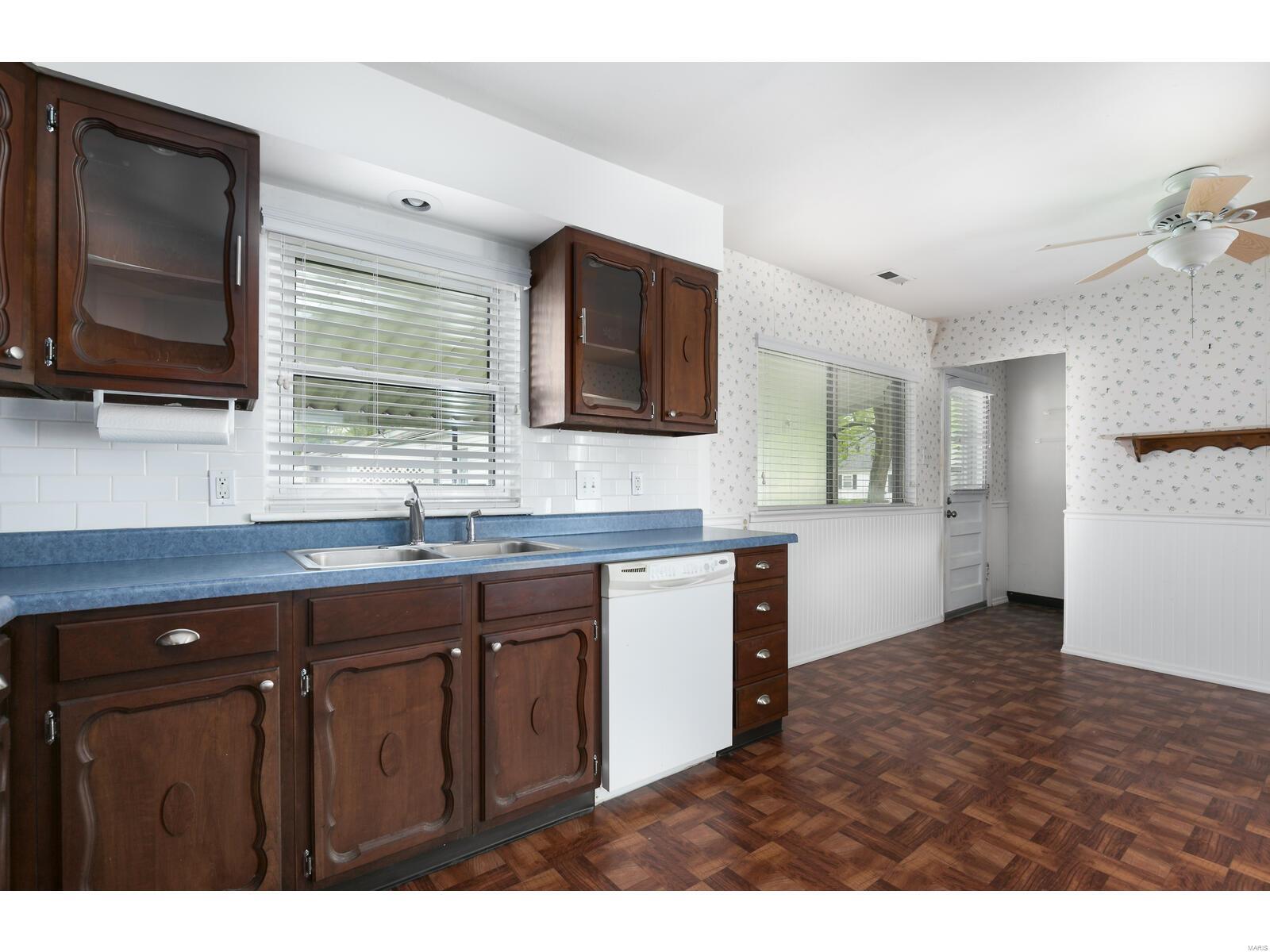 4300 Ashby Road St. Ann, MO 63074 - Photo 8 of 19 Gallery Image 8