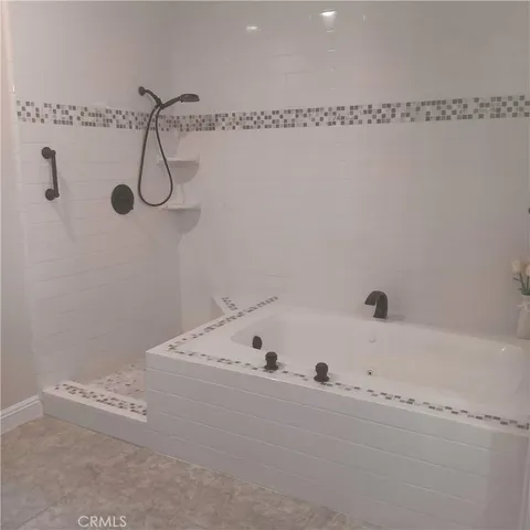 $624,000 | 127 Lakeshore Drive, Rancho Mirage, CA 92270