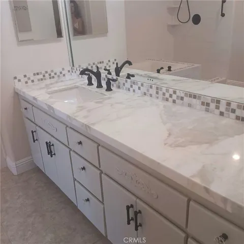 $624,000 | 127 Lakeshore Drive, Rancho Mirage, CA 92270