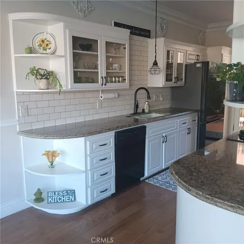 $624,000 | 127 Lakeshore Drive, Rancho Mirage, CA 92270