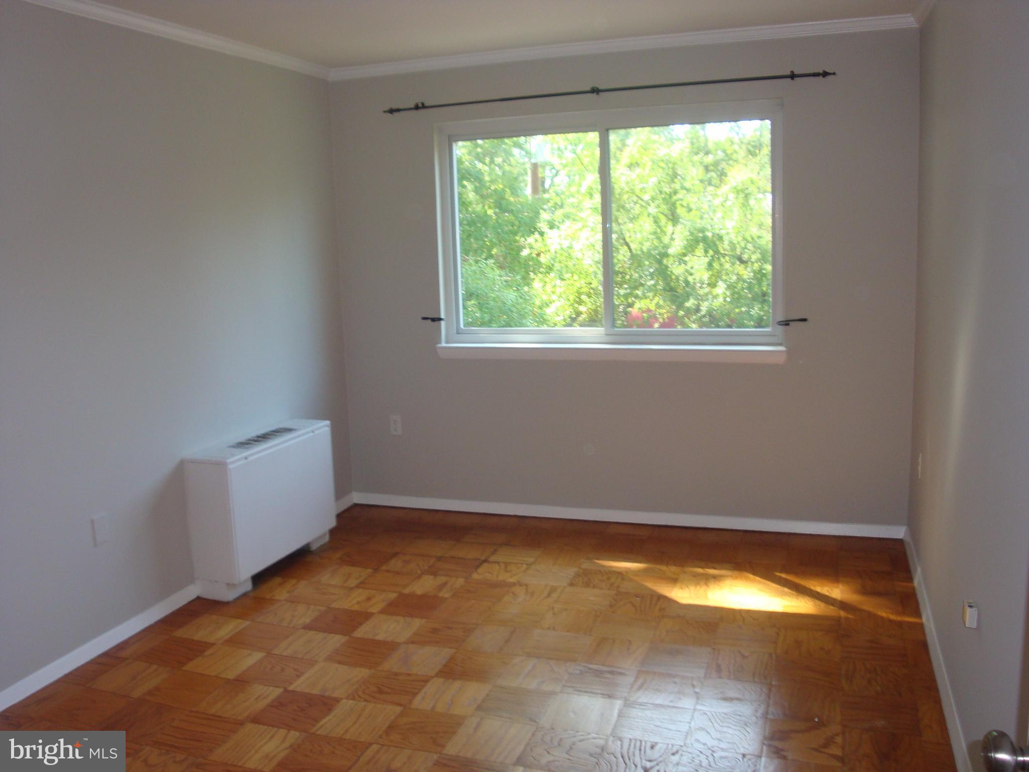4555 MacArthur Boulevard Northwest, Unit 202 Washington, DC 20007 - Photo 6 of 14 Bedroom (Master)
