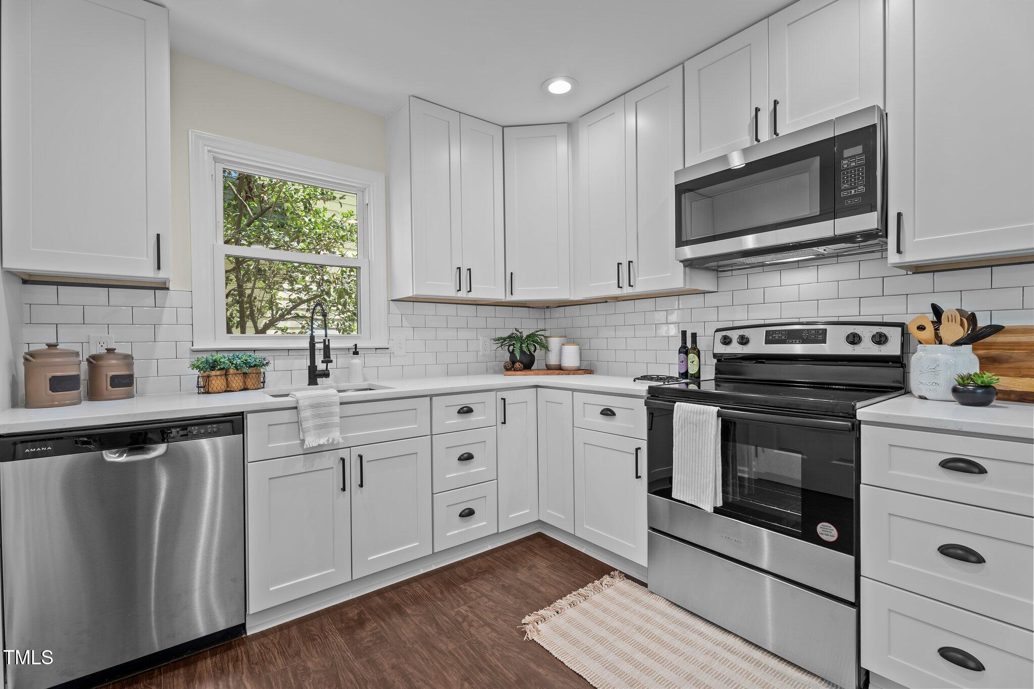 4936 Liverpool Lane Raleigh, NC 27604 - Photo 13 of 37 Kitchen