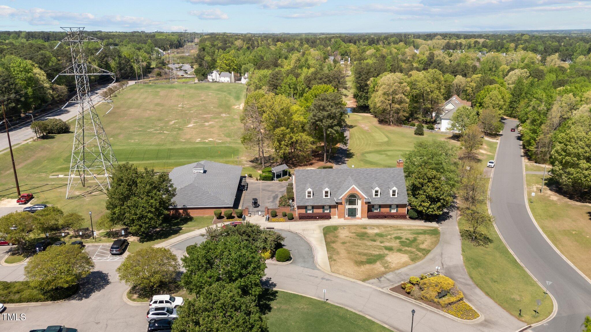 4936 Liverpool Lane Raleigh, NC 27604 - Photo 29 of 37 4936 Hedingham golf pic
