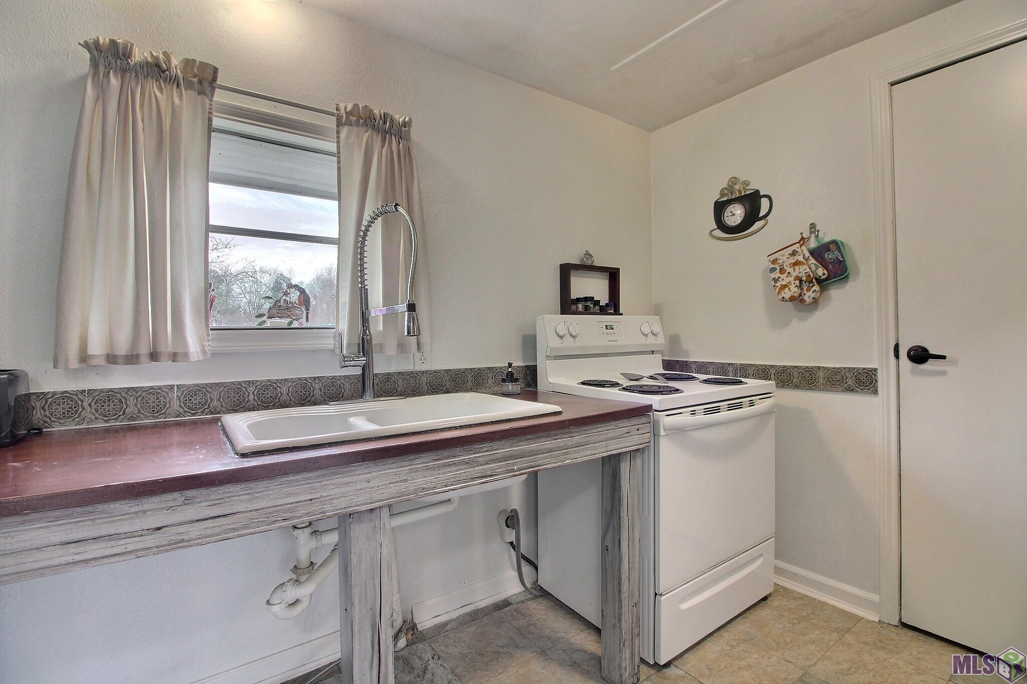 37230 R And R Drive Walker, LA 70785 - Photo 11 of 18