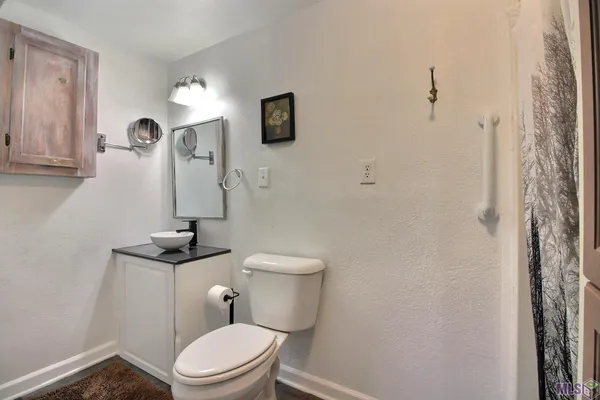 $114,500 | 37230 R And R Drive, Walker, LA 70785