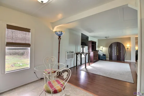 $114,500 | 37230 R And R Drive, Walker, LA 70785
