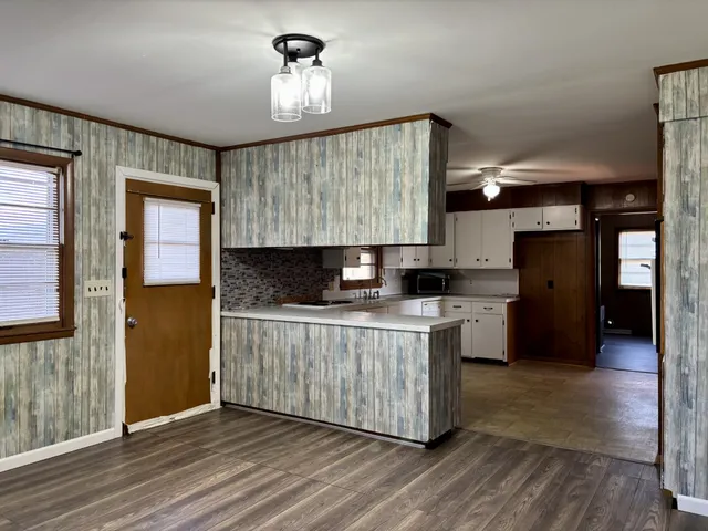 $1,895 | 3623 McMinnville Highway, Manchester, TN 37355