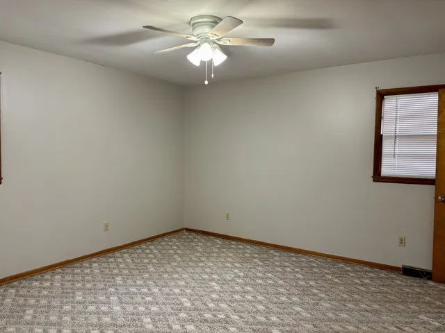 $1,895 | 3623 McMinnville Highway, Manchester, TN 37355