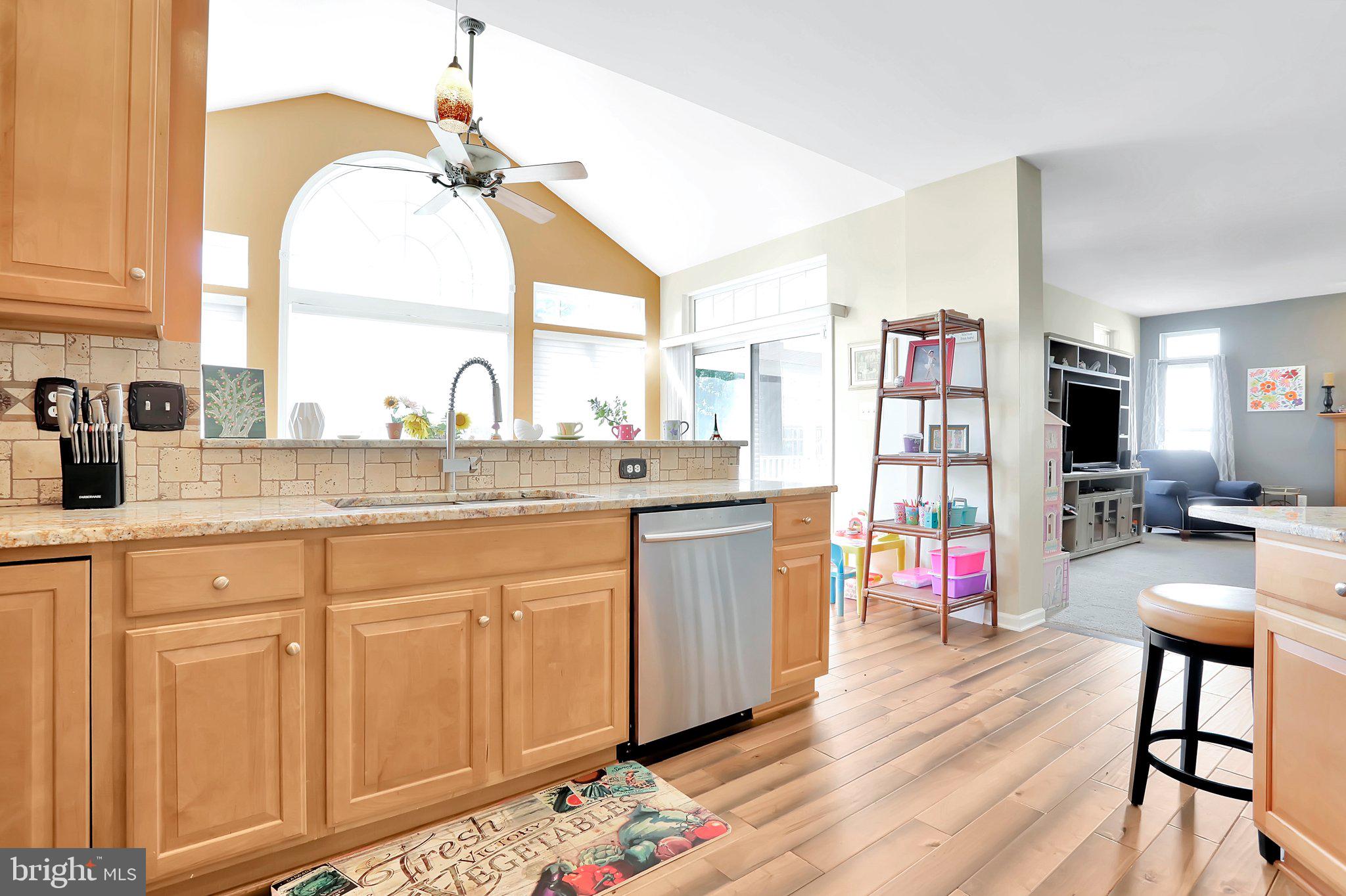 1802 Weybridge Road Frederick, MD 21702 - Photo 5 of 37 Gallery Image 5