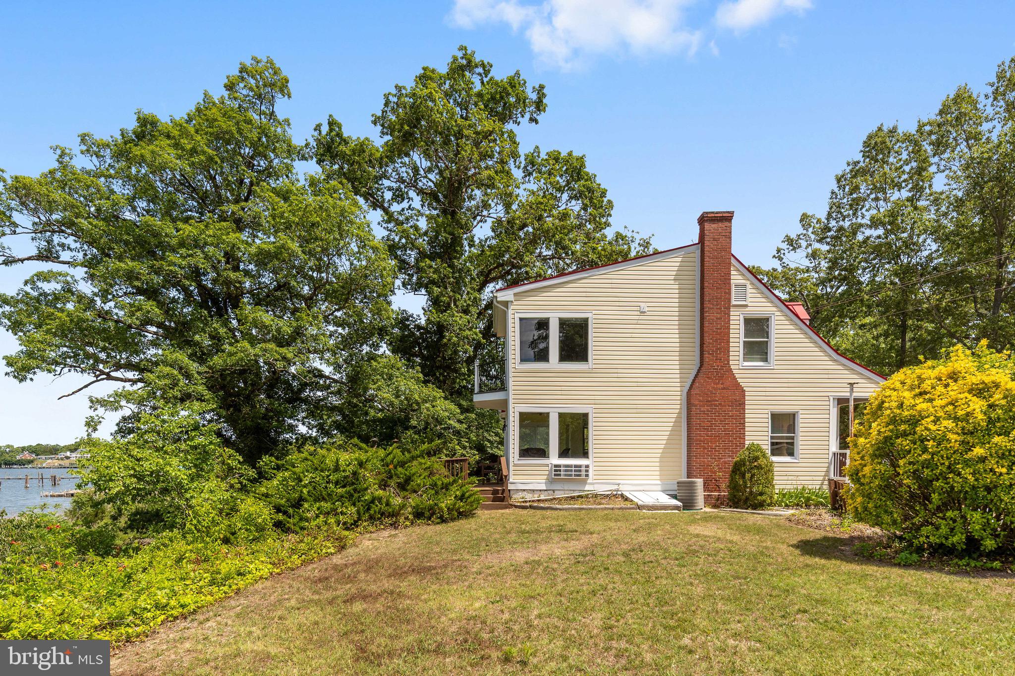 20947 Ridge Road Colonial Beach, VA 22443 - Photo 55 of 65 Side View