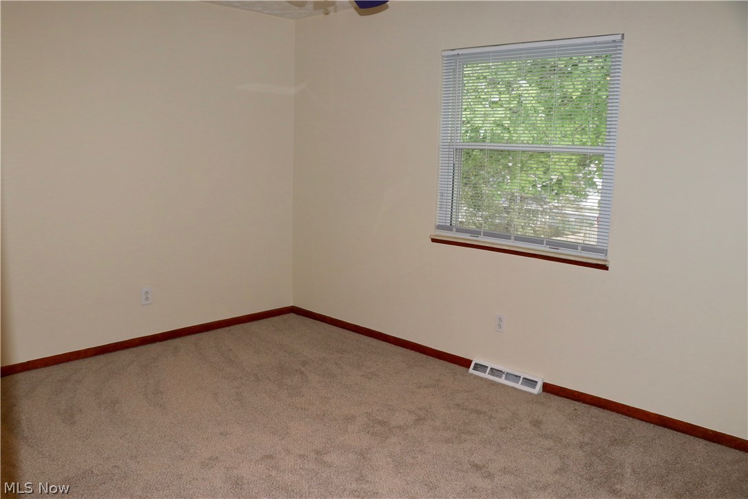 1235 Jacoby Road Akron, OH 44321 - Photo 19 of 27