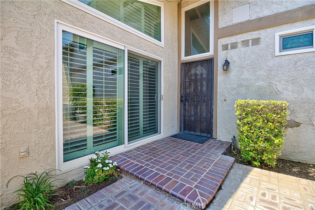 2663 Doubletree Riverside, CA 92506 - Photo 8 of 50