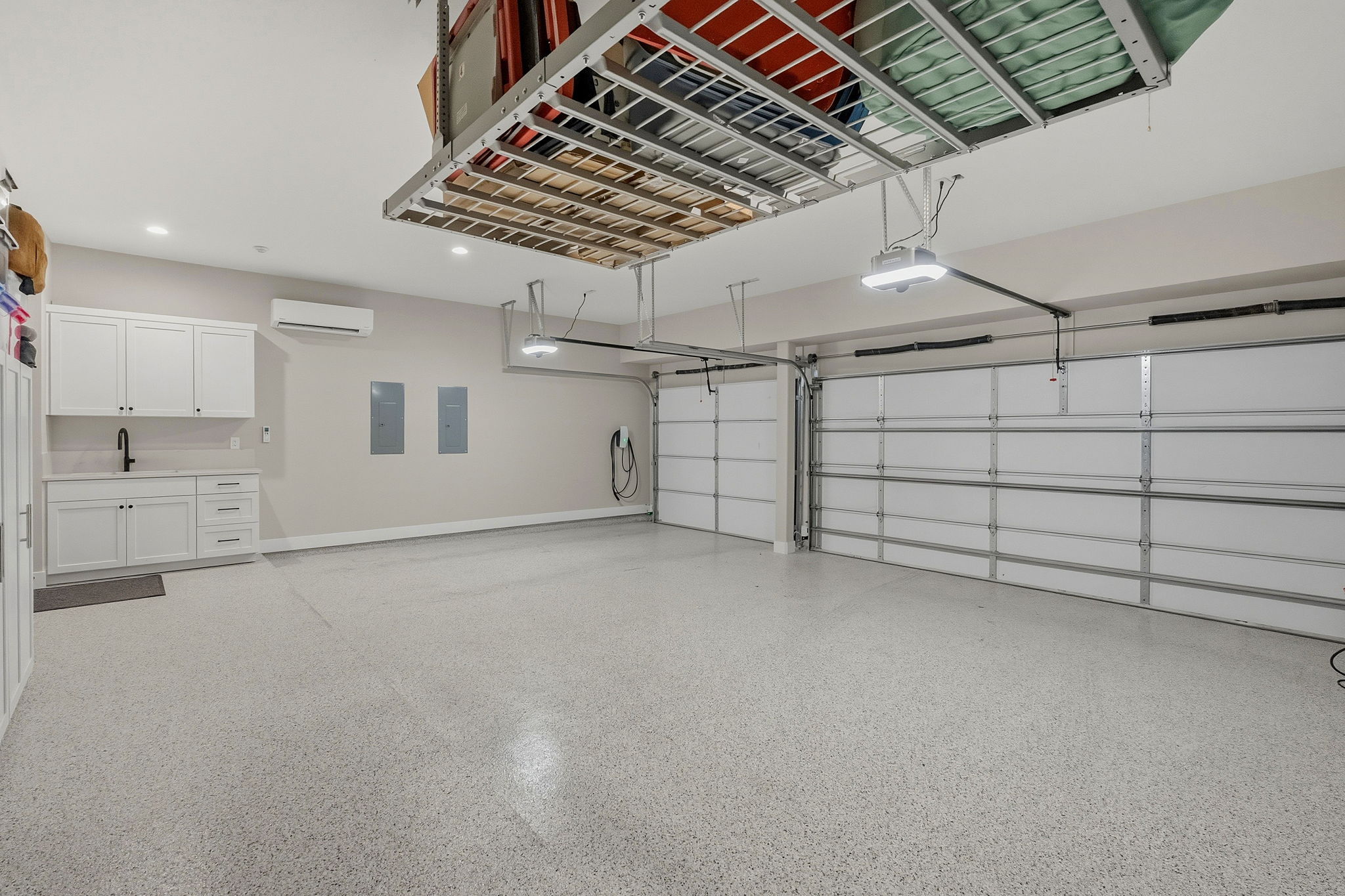 11501 Turtle Lane Austin, TX 78726 - Photo 30 of 37 a view of a garage room