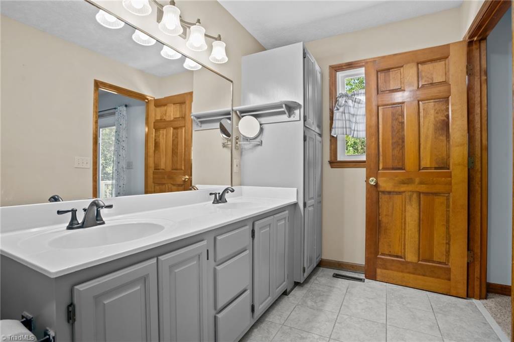 7670 McGee Road Rural Hall, NC 27045 - Photo 16 of 50
