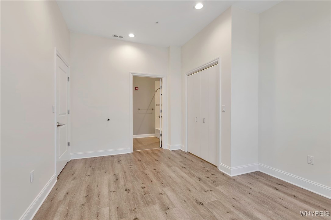 251 Main Street, Unit 404 Buffalo, NY 14203 - Photo 18 of 33