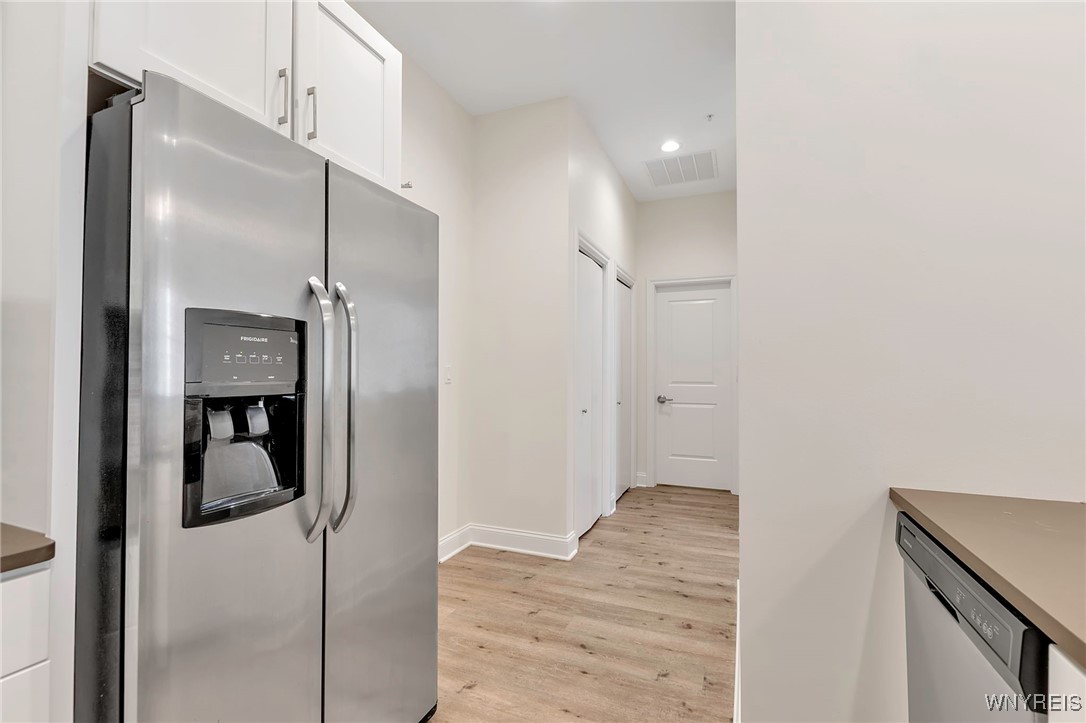 251 Main Street, Unit 404 Buffalo, NY 14203 - Photo 9 of 33