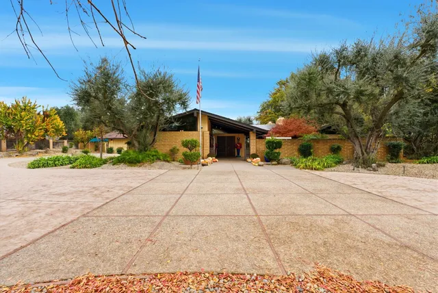 $1,100,000 | 5360 North Van Ness Boulevard, Fresno, CA 93711