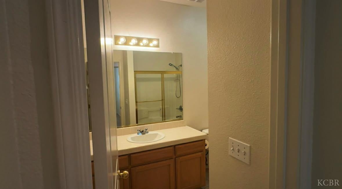 1770 West Rio Hondo Way Hanford, CA 93230 - Photo 28 of 36 Gallery Image 28