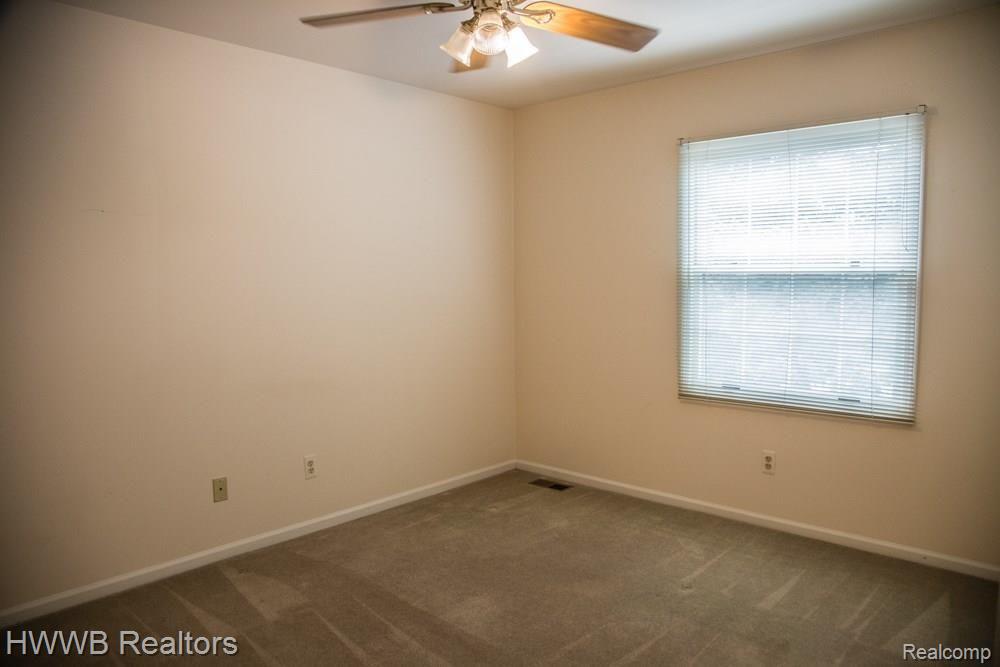271 Marmoor Court, Unit 26 Rochester Hills, MI 48309 - Photo 35 of 46