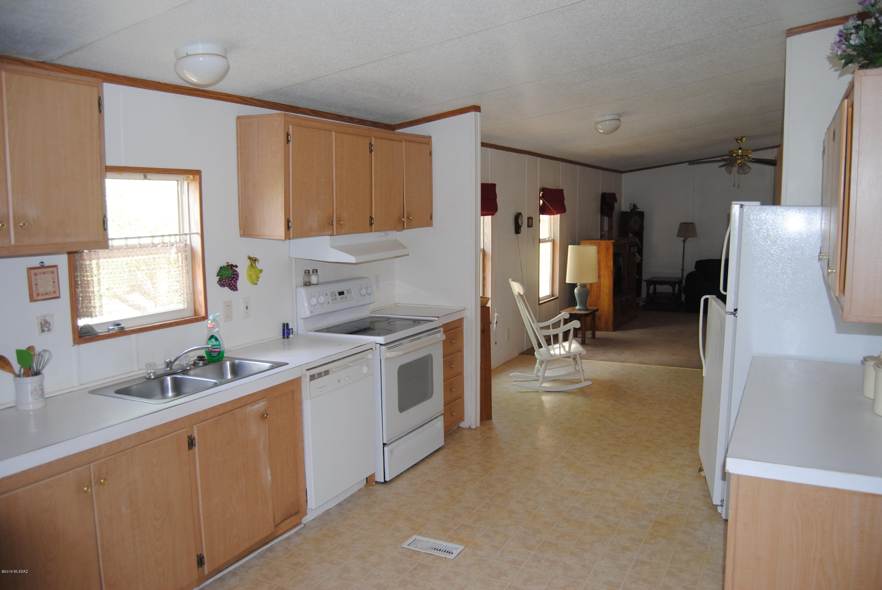 10840 West Ina Road Tucson, AZ 85743 - Photo 3 of 20 Gallery Image 3
