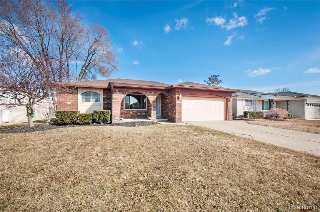 47846 Chrys Road Macomb, MI 48044 - Photo 41 of 46 ChrysRd_47846_Reshoot_Front_03.jpg