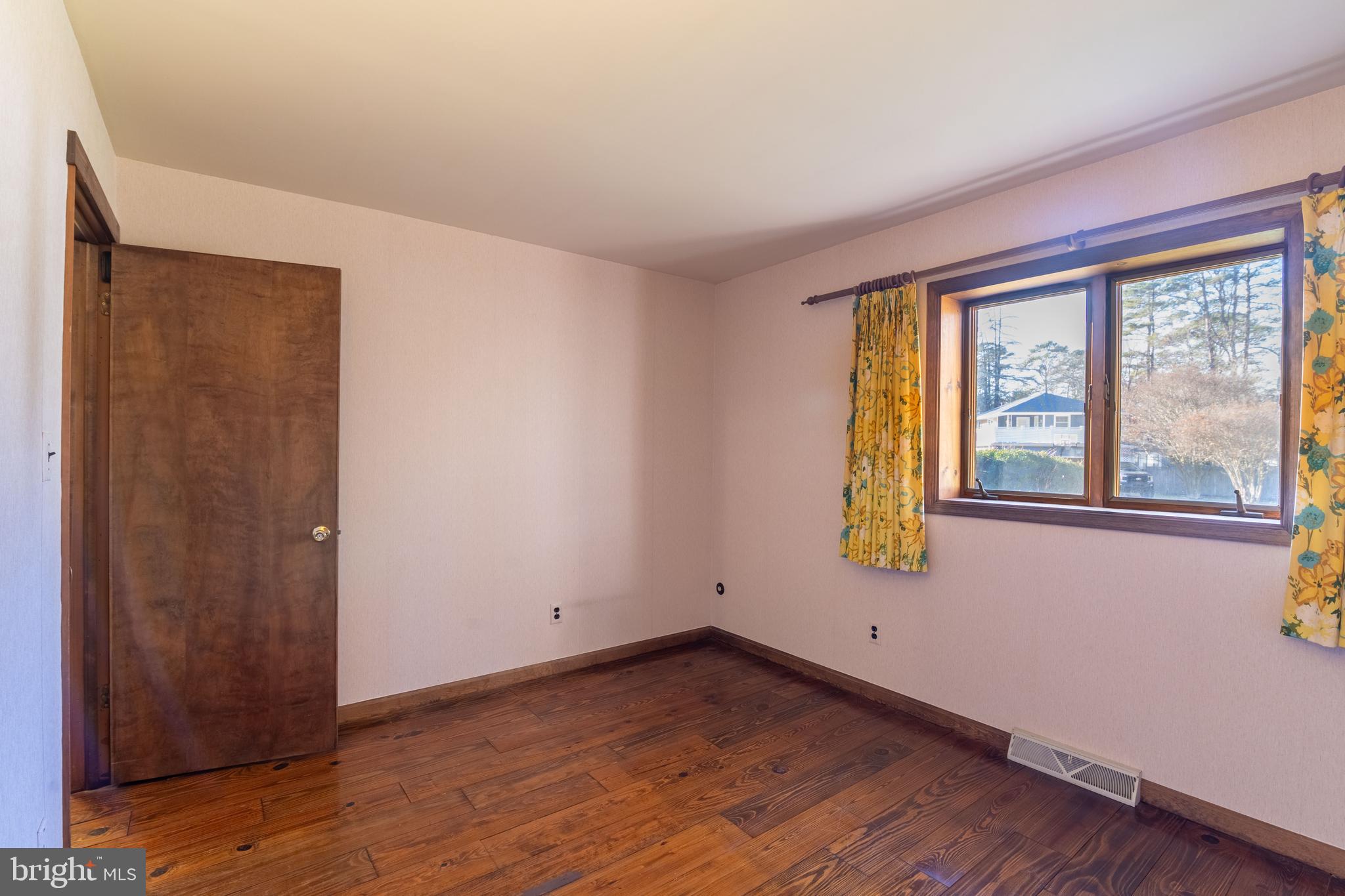 1225 Robin Road Millville, NJ 08332 - Photo 17 of 50 Gallery Image 17