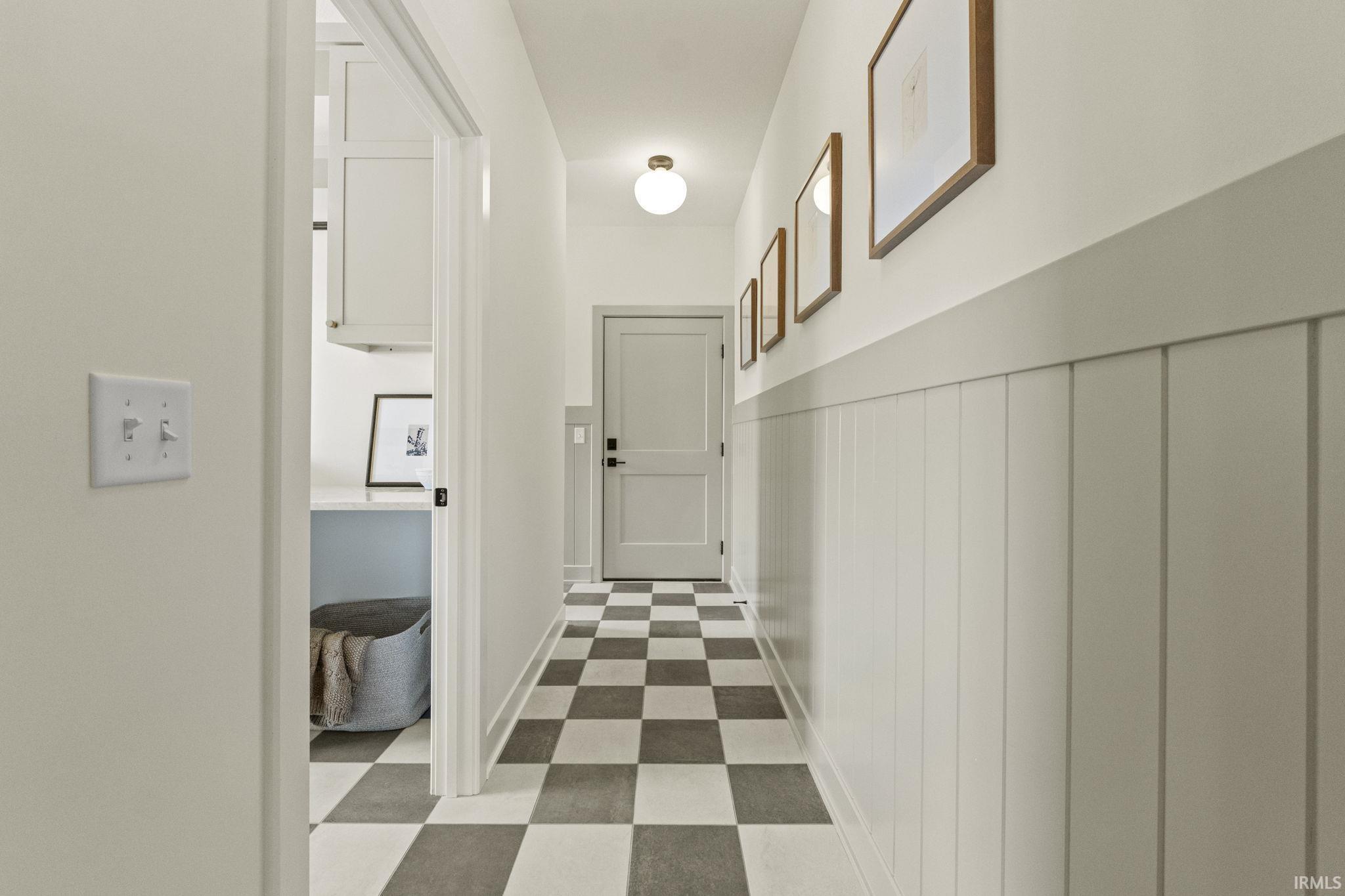 594 Contour Cove Huntertown, IN 46748 - Photo 14 of 36