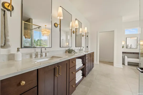 $979,900 | 594 Contour Cove, Huntertown, IN 46748