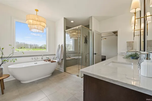 $979,900 | 594 Contour Cove, Huntertown, IN 46748