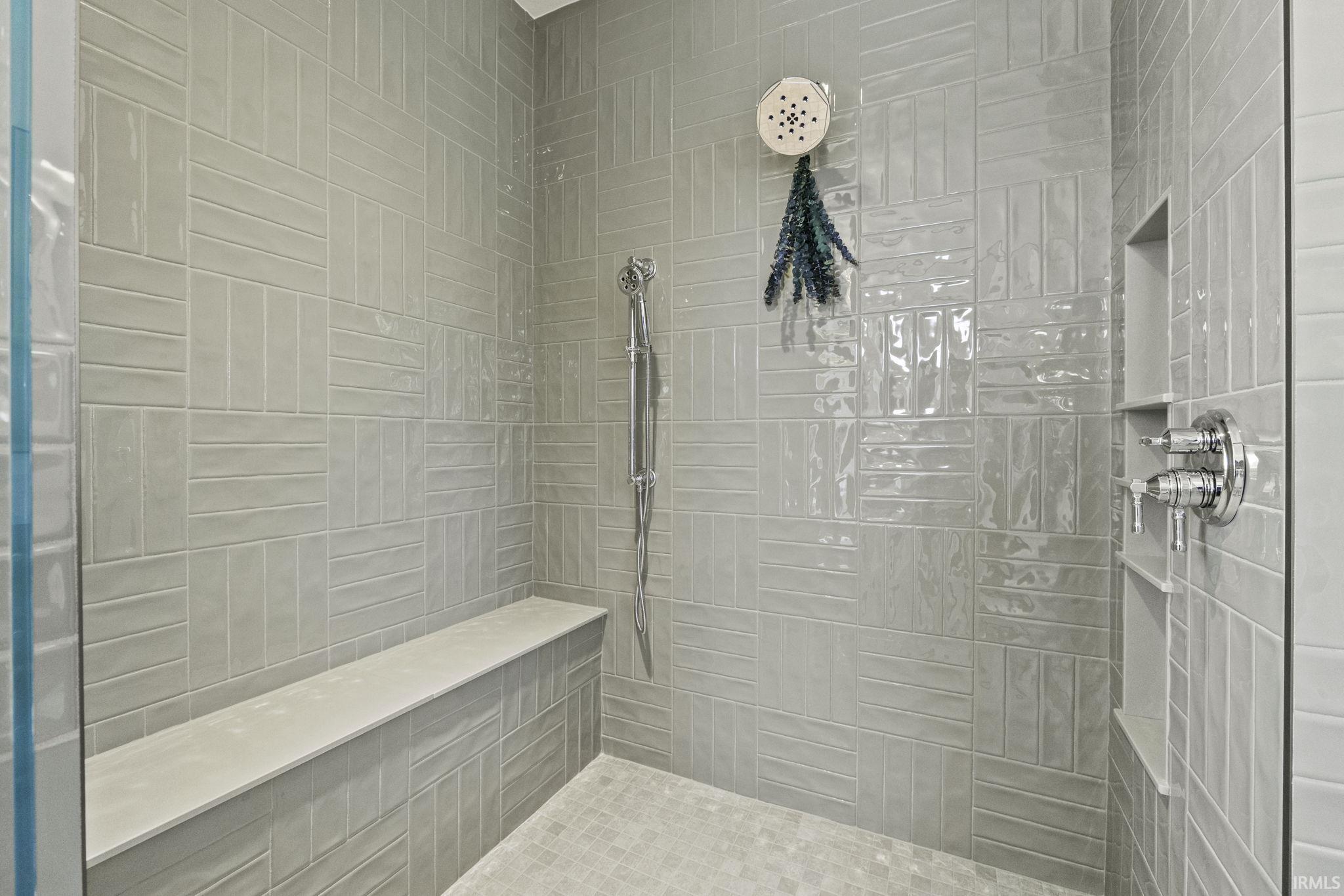 594 Contour Cove Huntertown, IN 46748 - Photo 23 of 36