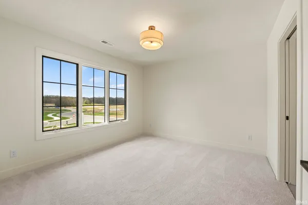 $979,900 | 594 Contour Cove, Huntertown, IN 46748