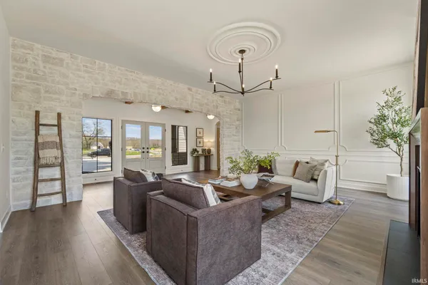 $979,900 | 594 Contour Cove, Huntertown, IN 46748