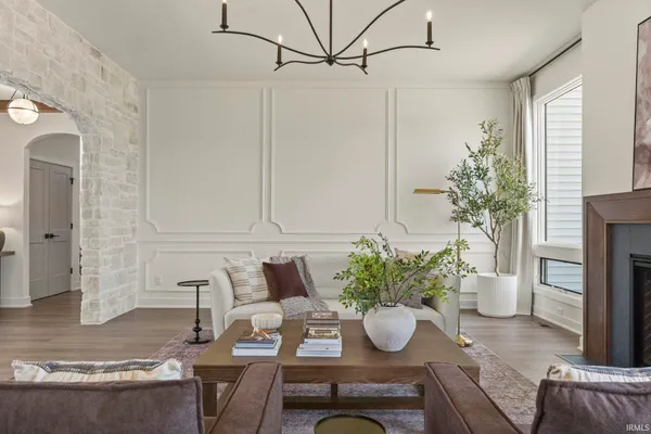 $979,900 | 594 Contour Cove, Huntertown, IN 46748