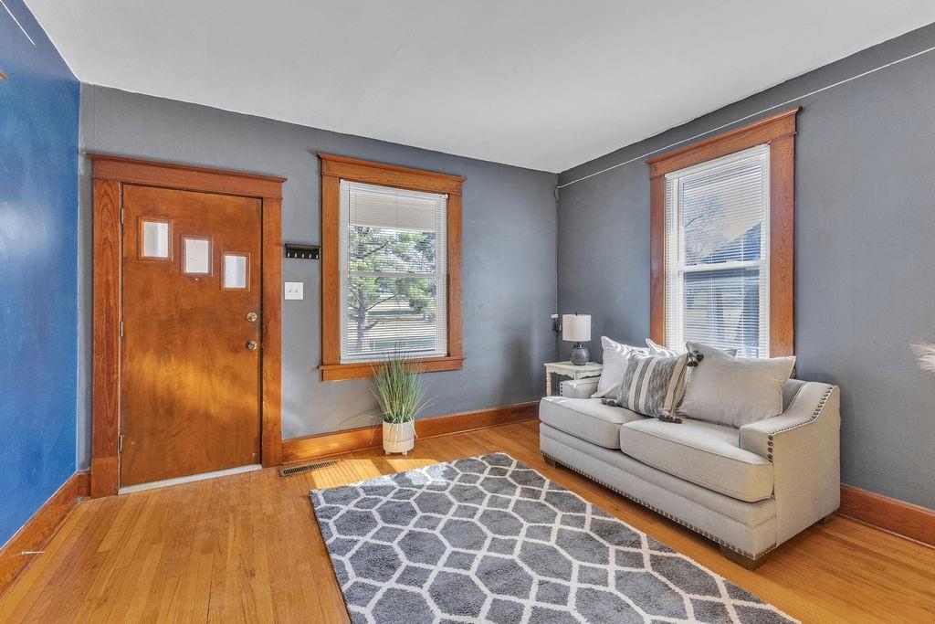 3020 Faraon Street St. Joseph, MO 64501 - Photo 5 of 36